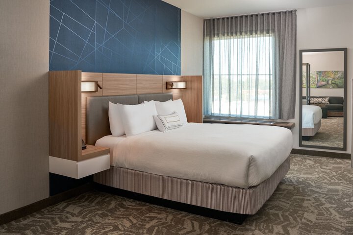 Room 17 of 22