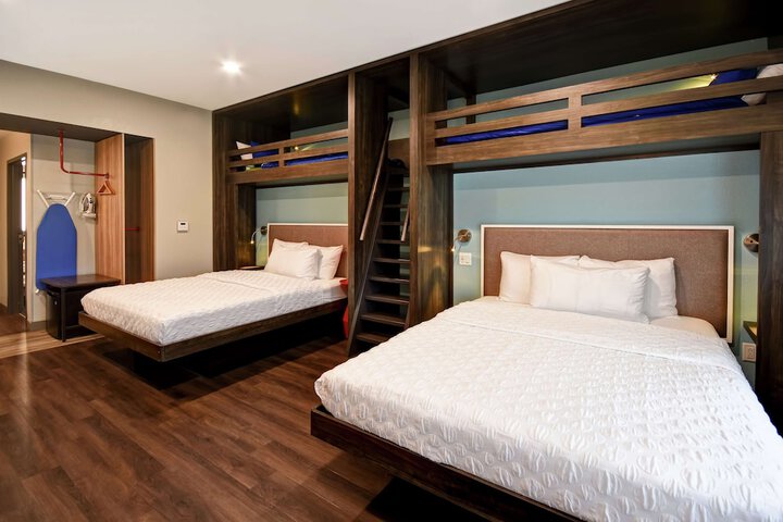 Room 20 of 43