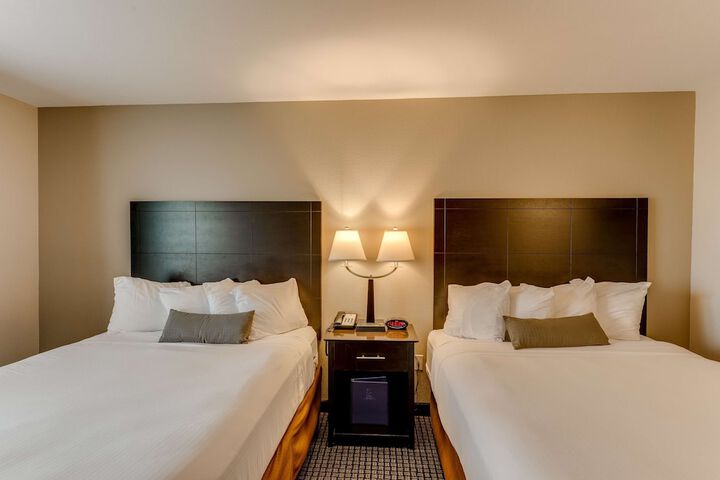 Room 43 of 62