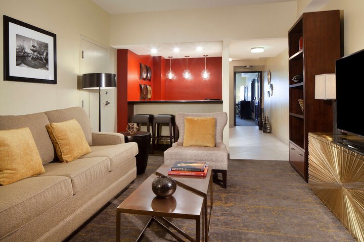 DoubleTree by Hilton El Paso Downtown