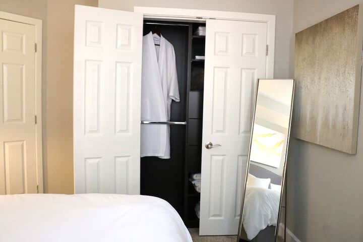 Room 18 of 34