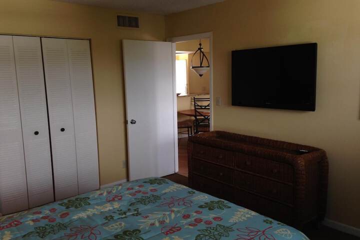 Room 35 of 42