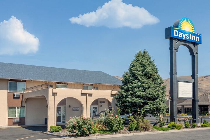 Hotel 3 of 40