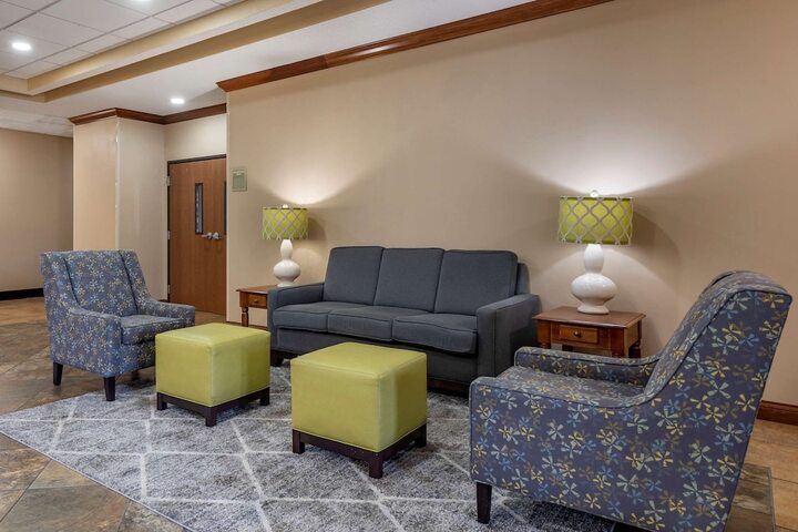 Hotel Interior 8 of 33