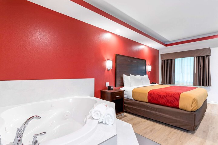 Room 28 of 30