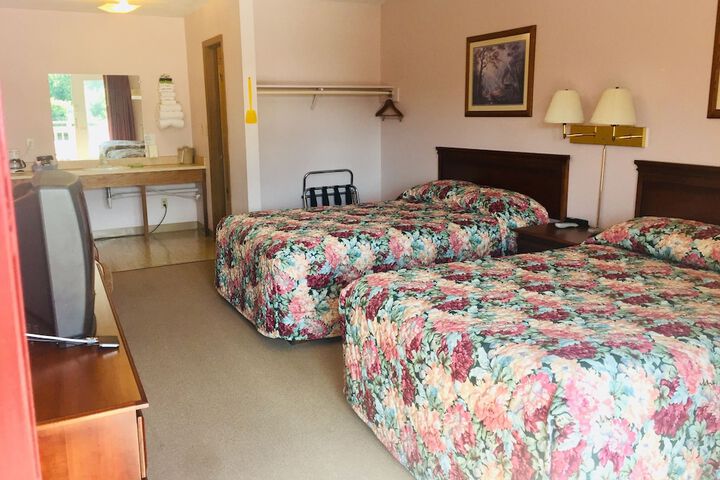 Room 9 of 24