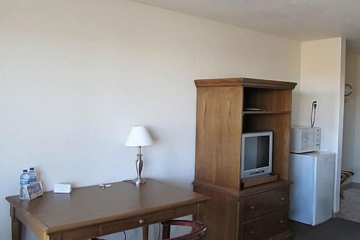 Room 5 of 14