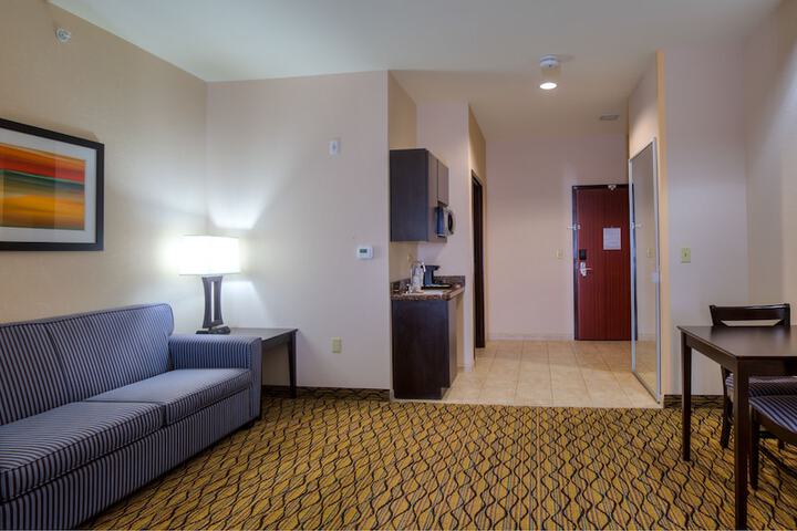 Room 15 of 46