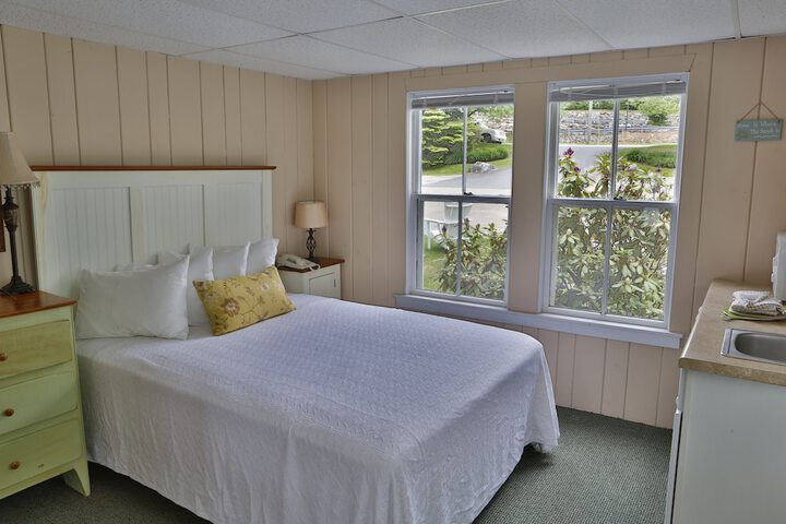 Room 25 of 62