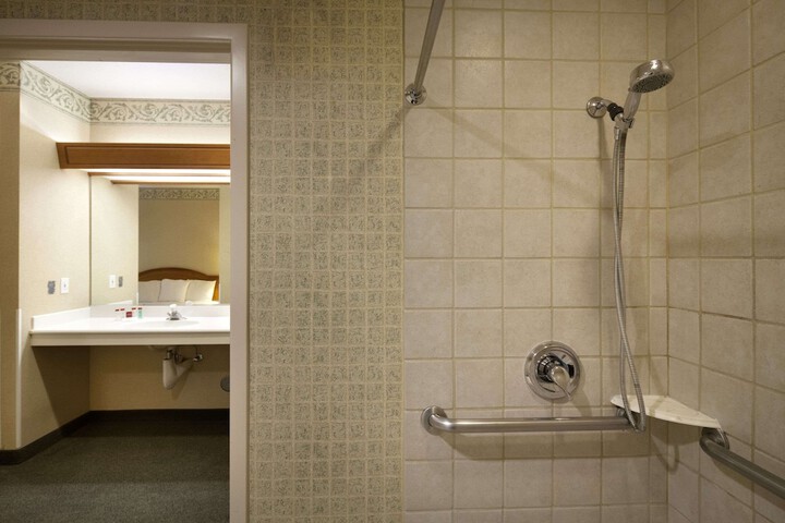 Ramada by Wyndham Olympia