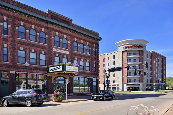 Hotel 5 of 62
