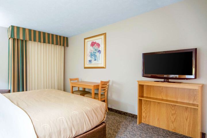 Room 36 of 60