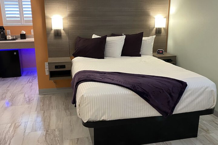Room 26 of 48