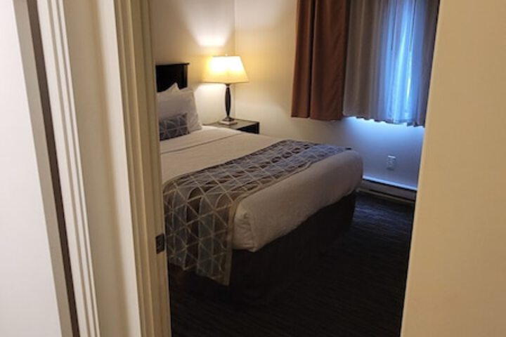 Room 9 of 43