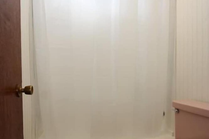 Room 33 of 44