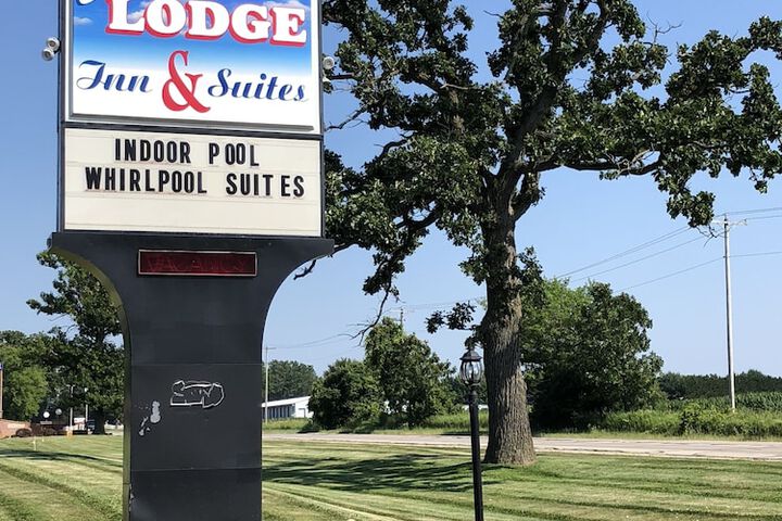 Hotel 1 of 52
