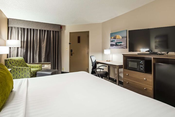 Room 8 of 21