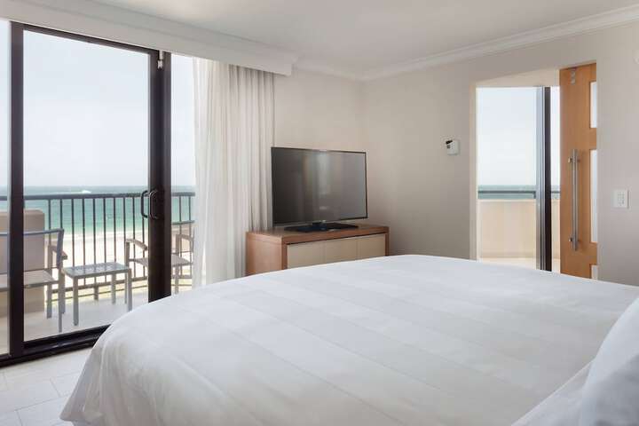 Room 44 of 115