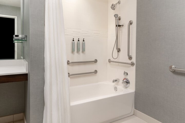 Residence Inn Youngstown Warren / Niles