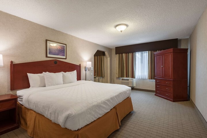 Room 65 of 105
