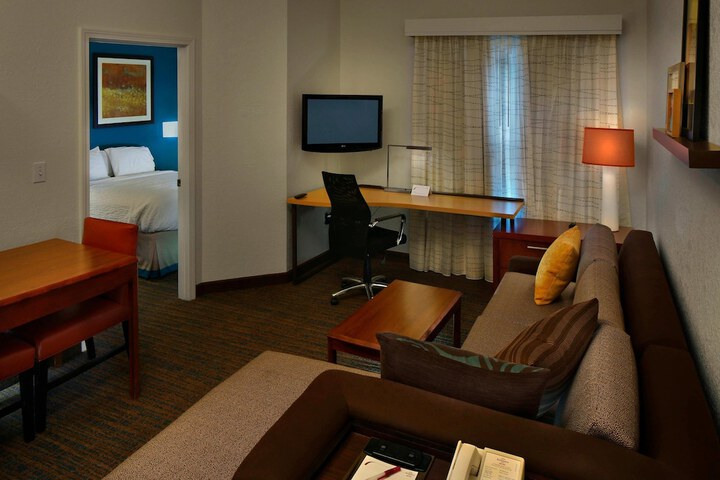 Room 9 of 20