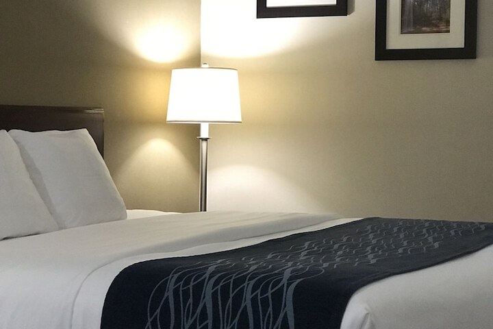 Room 9 of 34