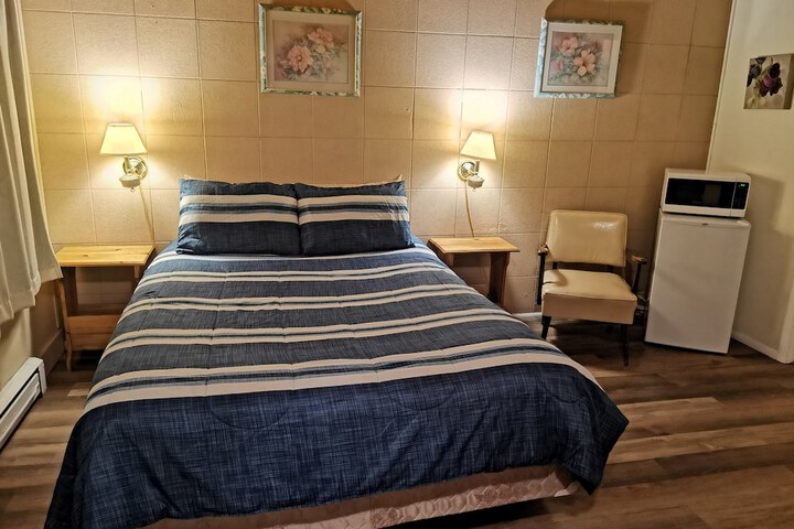 Cedars Motel
