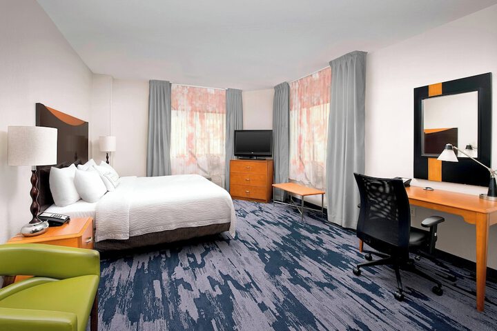 Room 18 of 26