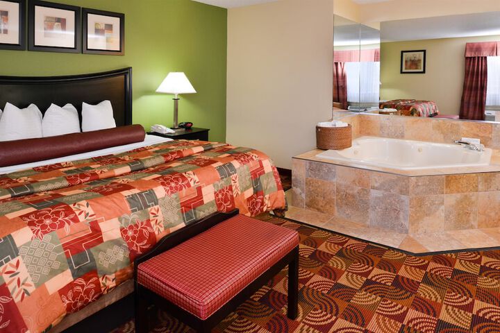 Room 10 of 21