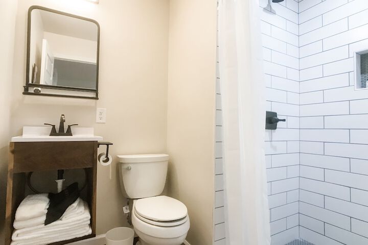 Room 25 of 42