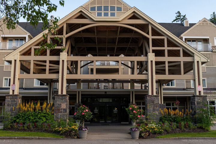 Grand Summit Hotel at Attitash