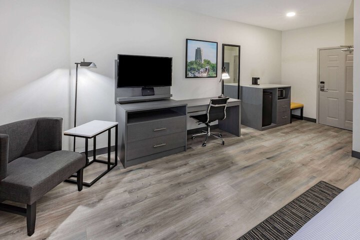 La Quinta Inn & Suites by Wyndham Ardmore