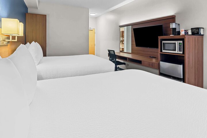 Room 33 of 53