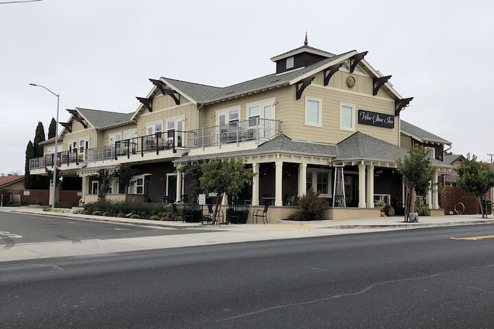 Wine Stone Inn
