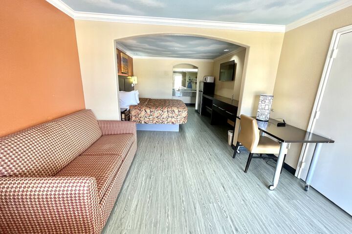 Luxury Inn & Suites Liberty