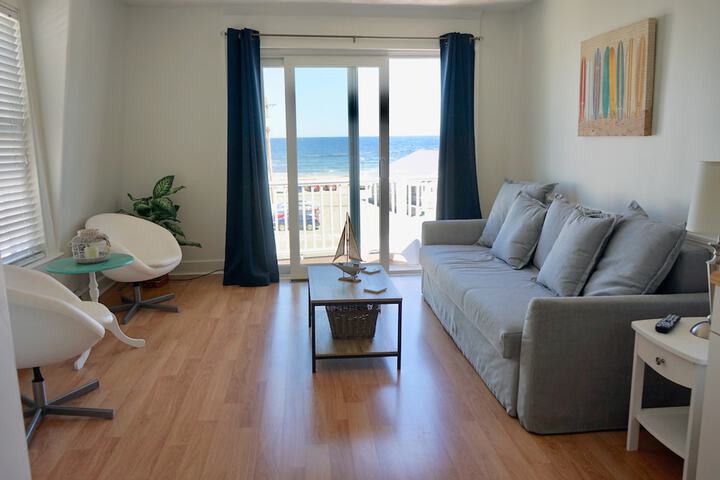 Room 4 of 43