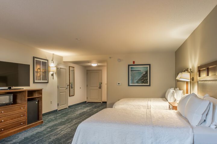 Room 33 of 59