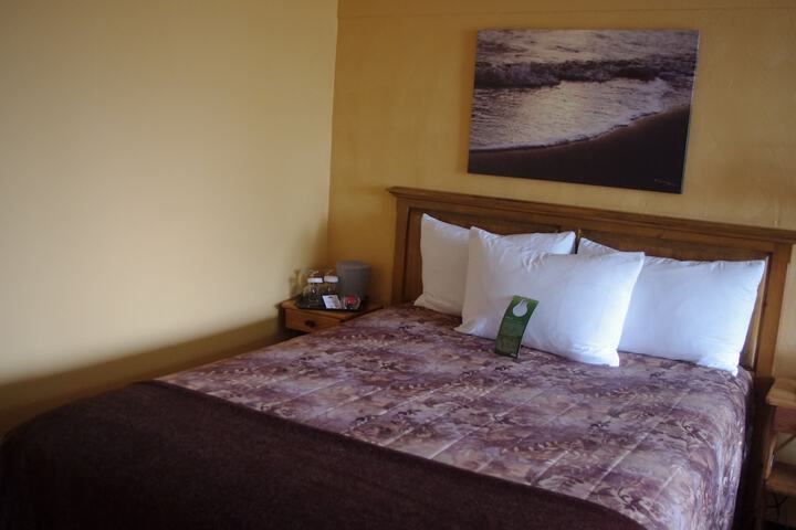 Room 13 of 34