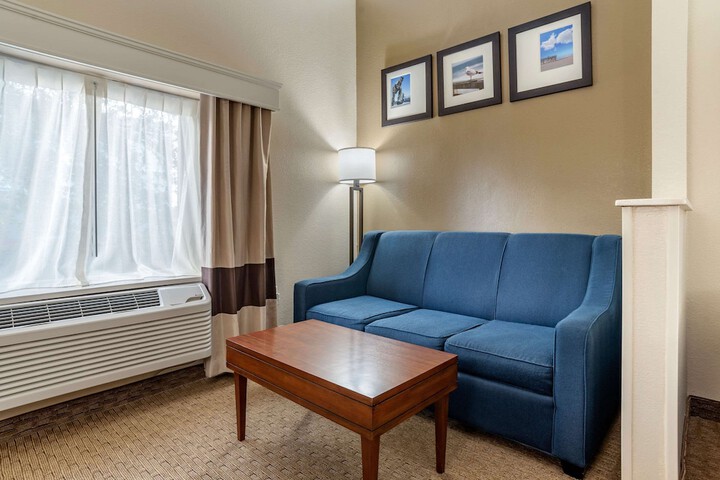 Room 18 of 27