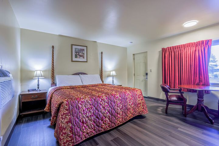Whispering Pines by Hotel O Whitestone VA