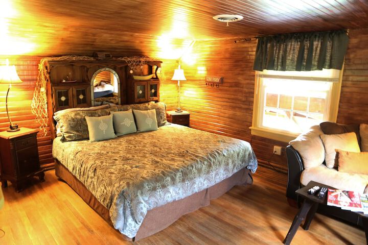 Room 33 of 75