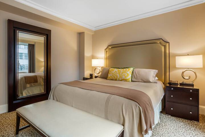 Room 53 of 125