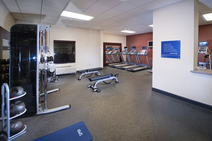 Hampton Inn & Suites Greensburg