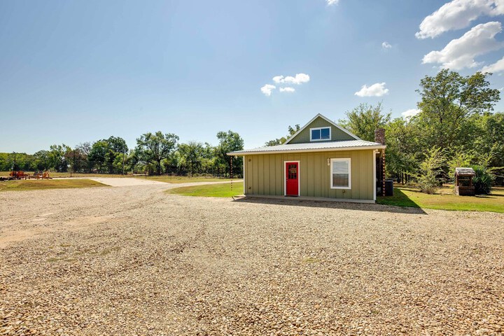 Lake Fork Vacation Rental With Fire Pit!
