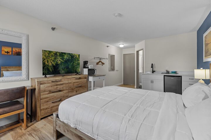 Nisswa Hotel and Suites