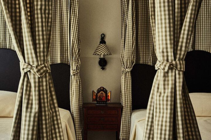 Room 97 of 151