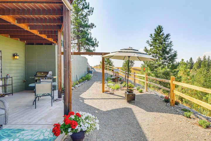Cozy Eureka Getaway - Hike Bike, Hunt & Fish!