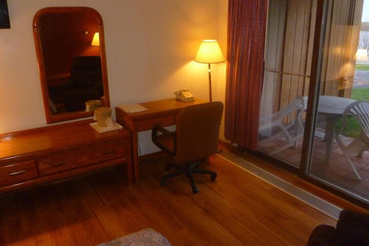 Room 7 of 30