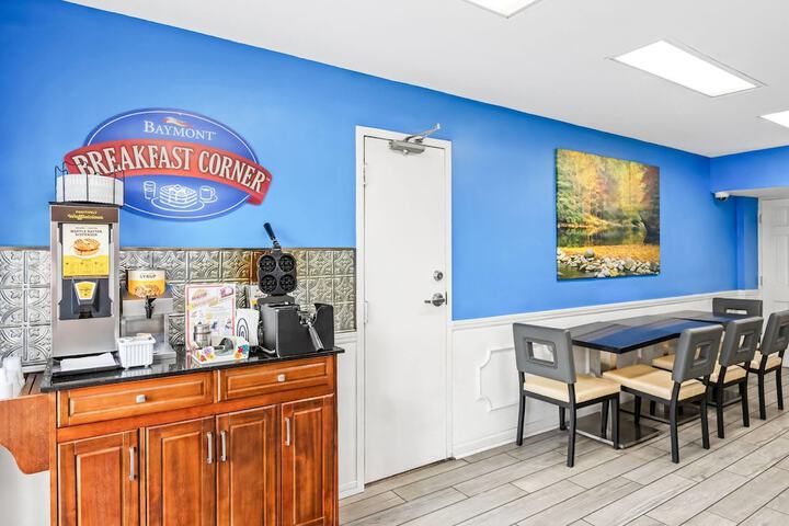 Baymont by Wyndham Forest City