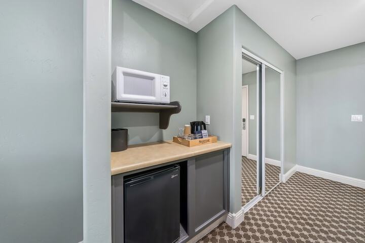 Cambria Pines Lodge